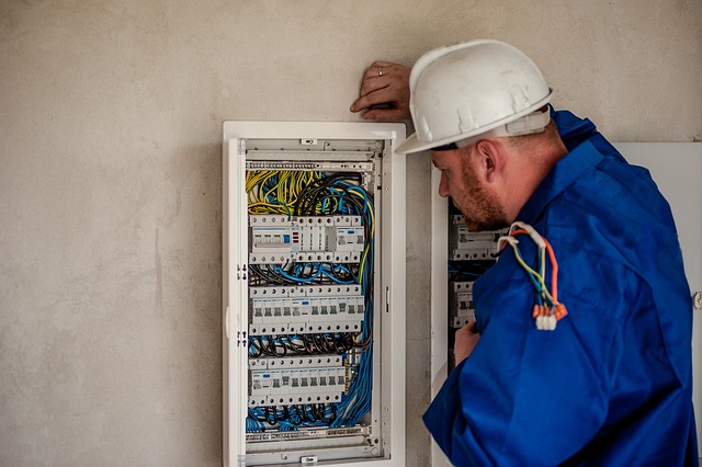 Elektroinstallateur