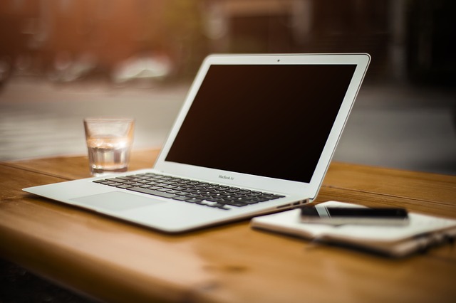 Advantages and disadvantages of working from home